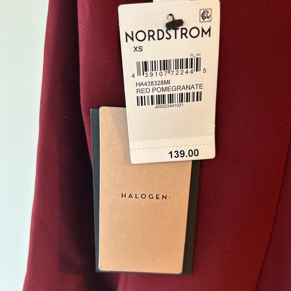 Halogen size XS red blazer, suit jacket, classic, basic, NWT - Picture 4 of 5